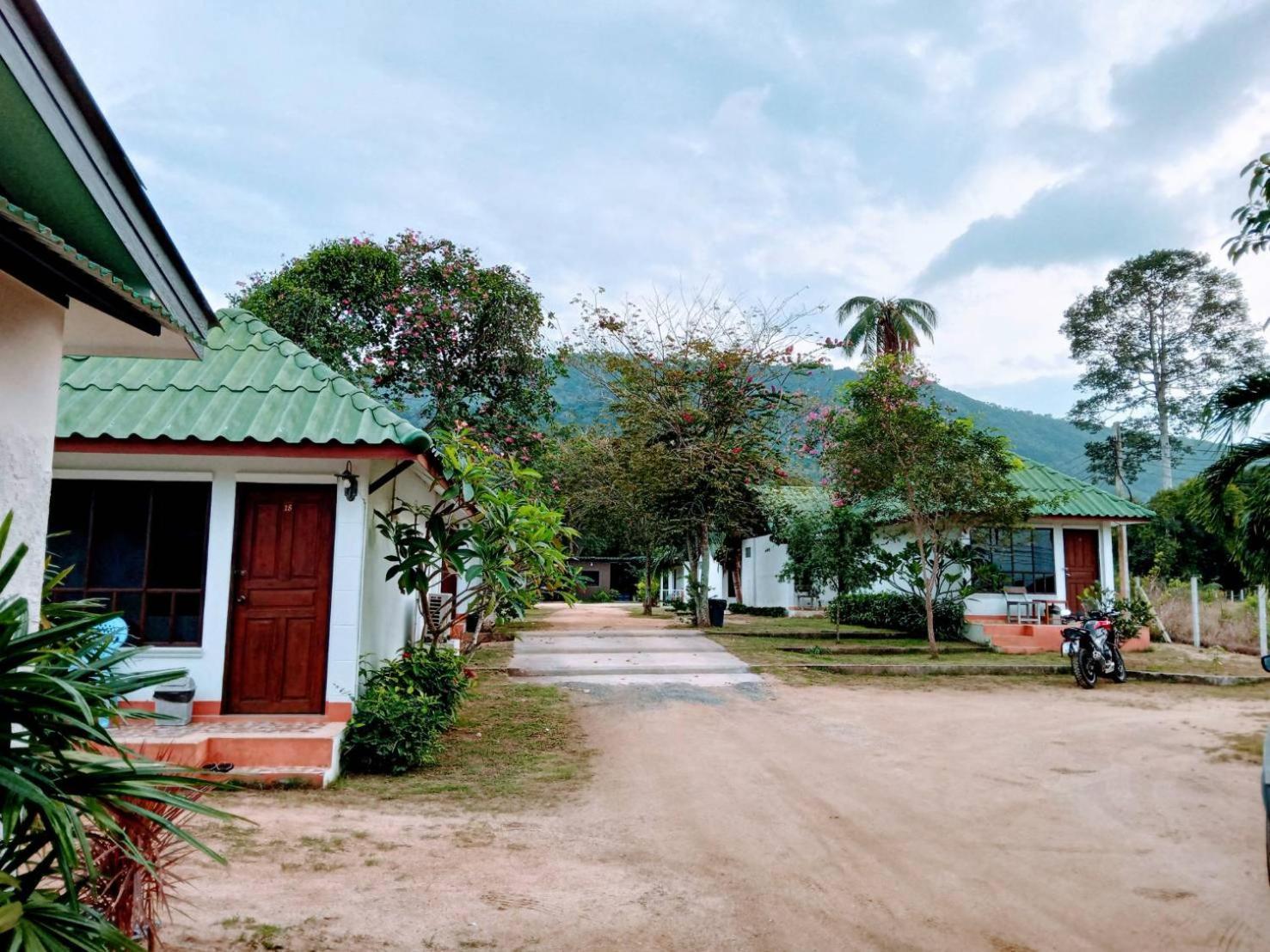 Bangpo Resort Ban Bang Po Exteriör bild