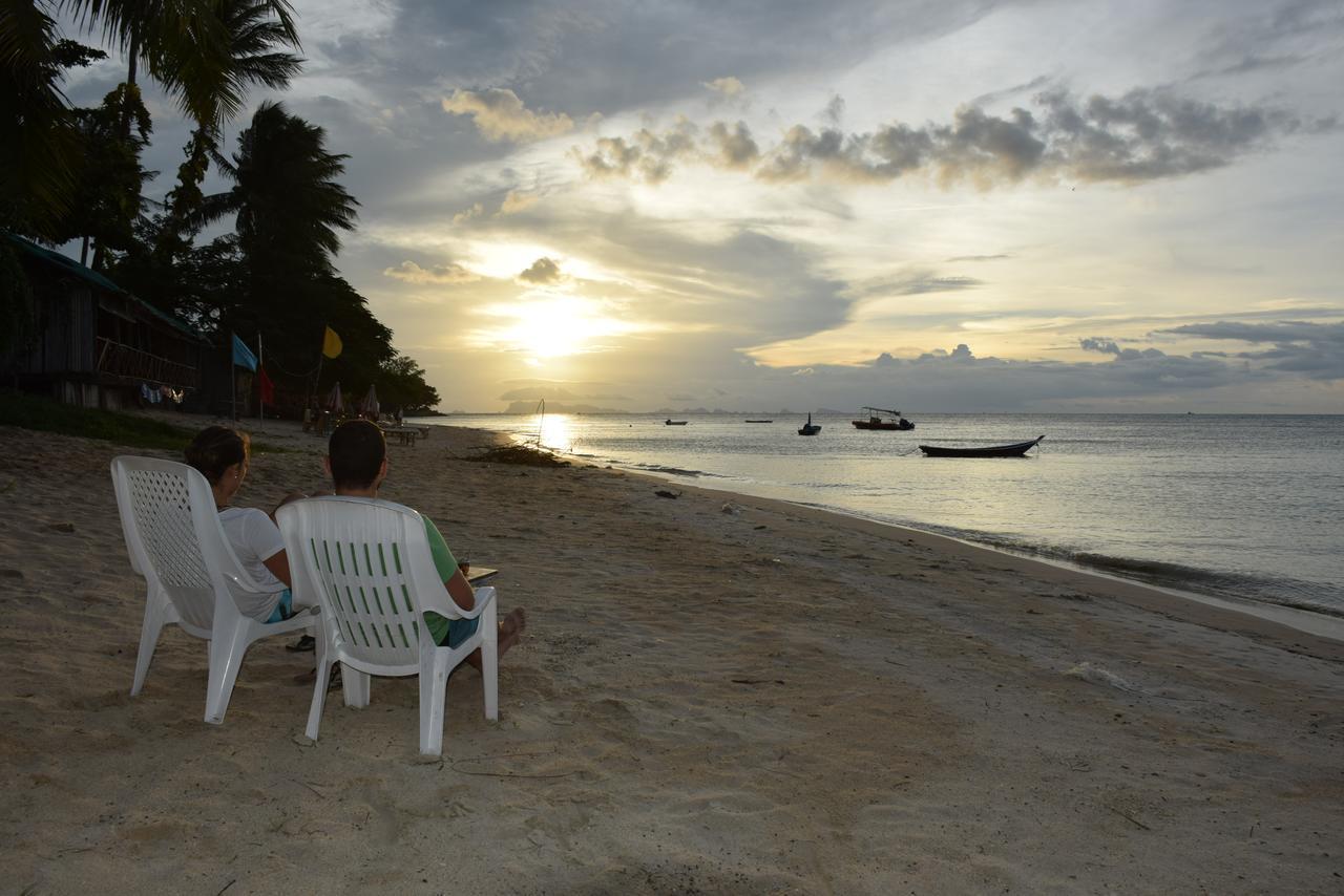 Bangpo Resort Ban Bang Po Exteriör bild